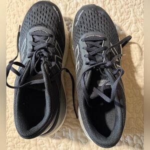 New Balance 1540 Fresh Foam Black White Gray Rollbar Women’s Shoes Size‎ 8